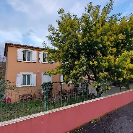 Mimosa Hébergement de vacances *